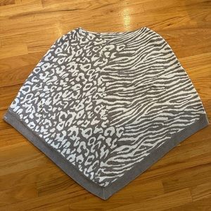 Barefoot Dreams Cozychic Ultra Lite Poncho, One Size, Faded Rose Animal NWOT